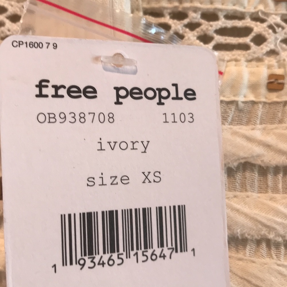 ππ Brand NEW. WITH TAGS. FREE PEOPLE Button up Bloue. Size XS Off-white - Picture 4 of 5